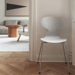 3101 Myran stol Coloured Ash Veneer Chrome