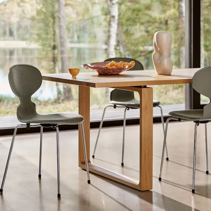 3101 Myran stol Coloured Ash Veneer Chrome
