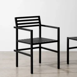 19 Outdoors Dining Arm Chair