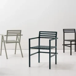 19 Outdoors Dining Arm Chair