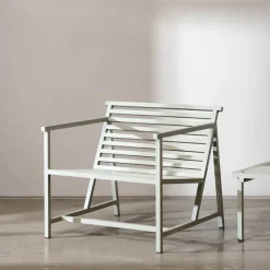 19 Outdoors Lounge Chair