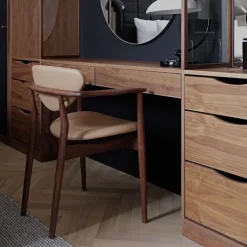 109 stol Clear oiled oak