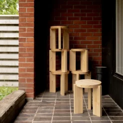 001 Stool