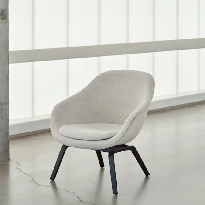 About a Lounge AAL83 lenestol