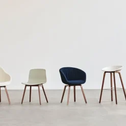 About a Stool AAS33 barstol High Black Oak