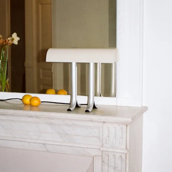 Anagram bordlampe
