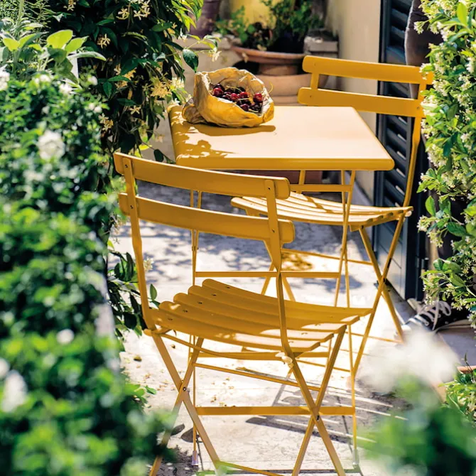 Arc en Ciel Folding Chair