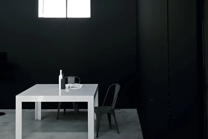 Atlantis Table