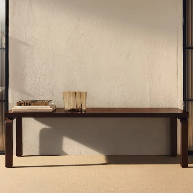 Bench 168B Exclusive Edition walnut stain