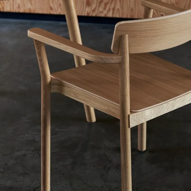 Betty Armchair TK10