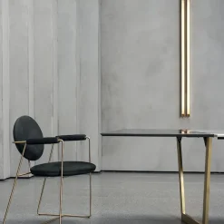 Blade Wall Lamp