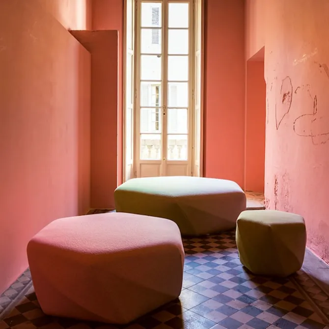 Brook Pouf Medium