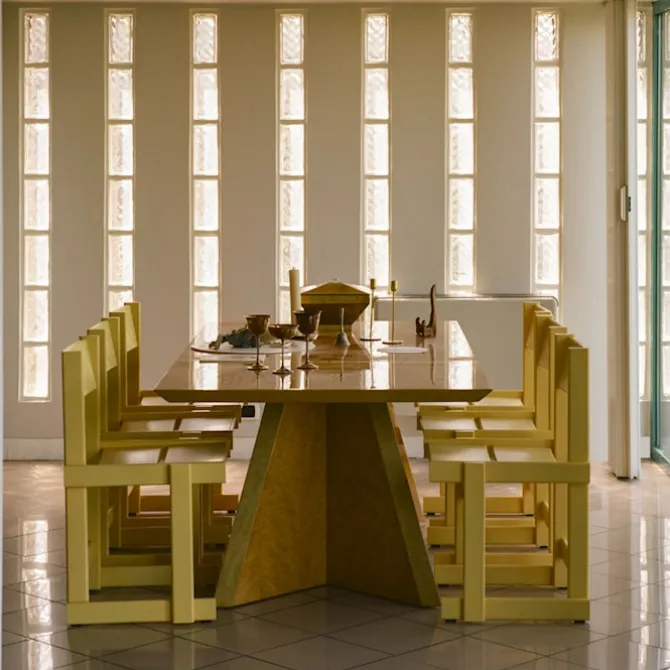 Bullnose Chair