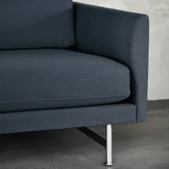 Calmo 2-seters sofa lakkert eik