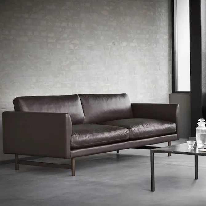 Calmo 2-seters sofa røkt eik