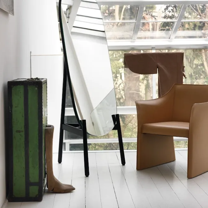 Cap Chair 2