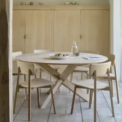 Circle Oak Ø136 cm