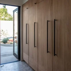 Closet Bar