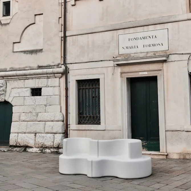 Cloverleaf In/Outdoor Sofa