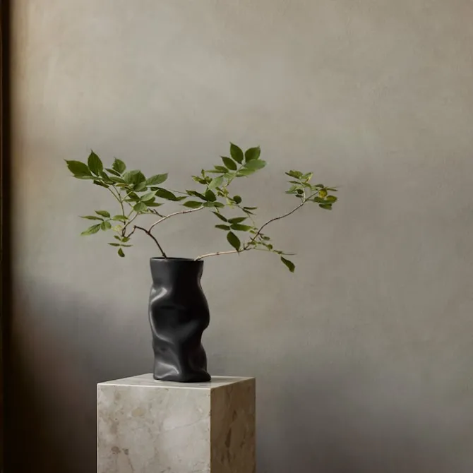Collapse vase