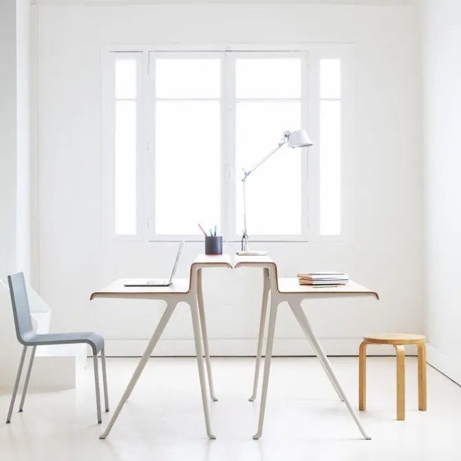 Courier skrivebord light oak