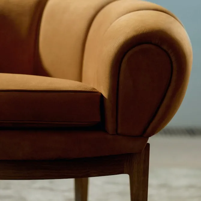 Croissant 3-seters sofa valnøtt