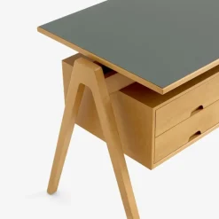 Daystak Desk RD3