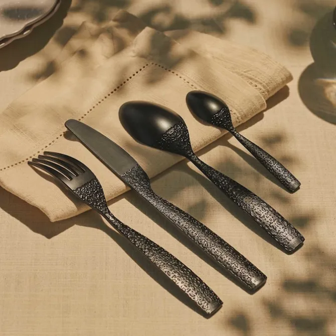 Dressed Air Cutlery set 16 Pcs