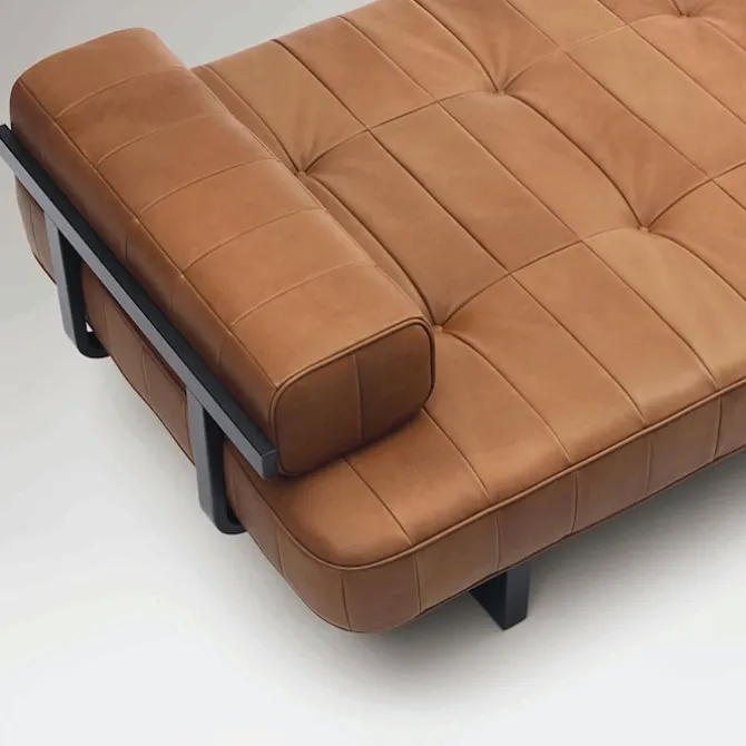 DS-80 Daybed