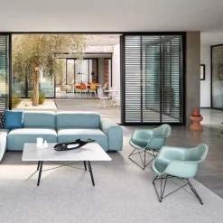 Eames Fiberglass Armchair LAR lenestol White