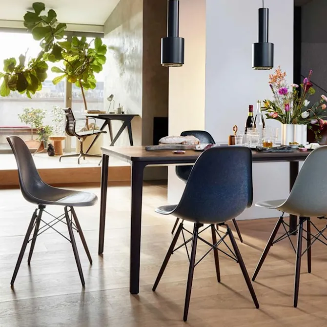 Eames Fiberglass Chair DSW stol Golden Maple
