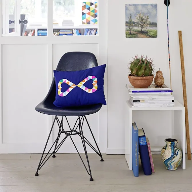 Eames Fiberglass Chair DSR stol Chrome