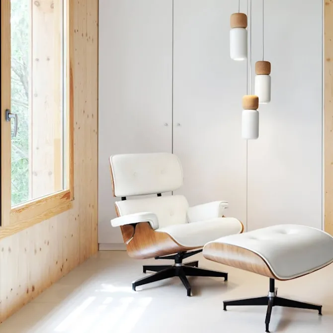 Eames Lounge Chair & Ottoman Santos Palisander svart/polert base