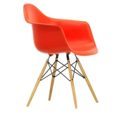 Eames RE Plastic Armchair DAW spisestuestol Golden Maple
