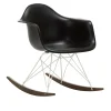 Eames RE Plastic Armchair RAR gyngestol White/Dark Maple