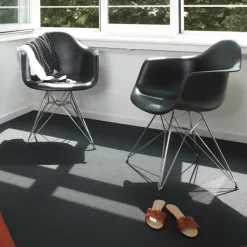 Eames RE Plastic Armchair DAR spisestuestol White