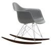 Eames RE Plastic Armchair RAR gyngestol Chrome/Dark Maple