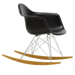 Eames RE Plastic Armchair RAR gyngestol Chrome/Golden Maple