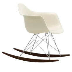 Eames RE Plastic Armchair RAR gyngestol Chrome/Dark Maple