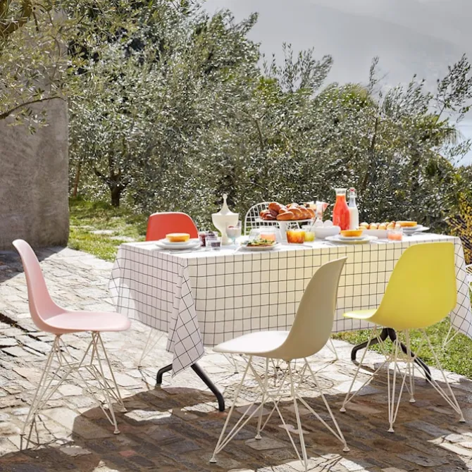 Eames RE Plastic Chair DSR stol White