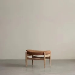 Elizabeth fotskammel valnøtt