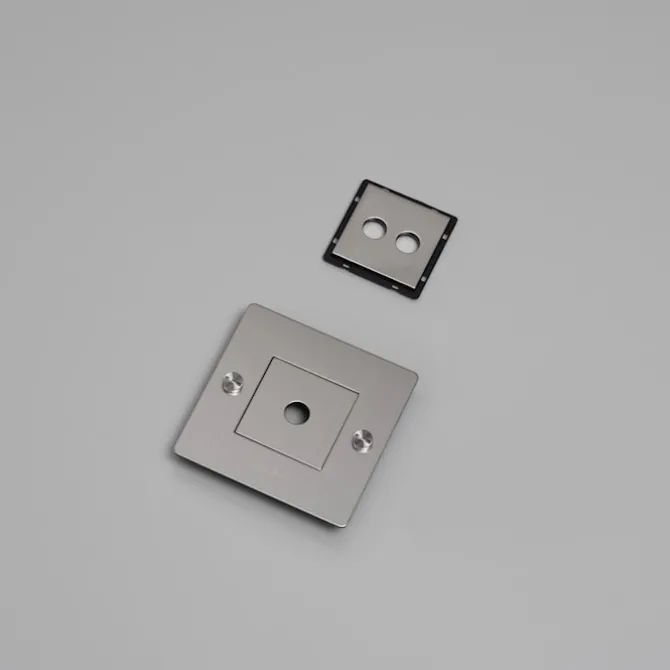 EU 1G Wall Plate Horizontal With Infills
