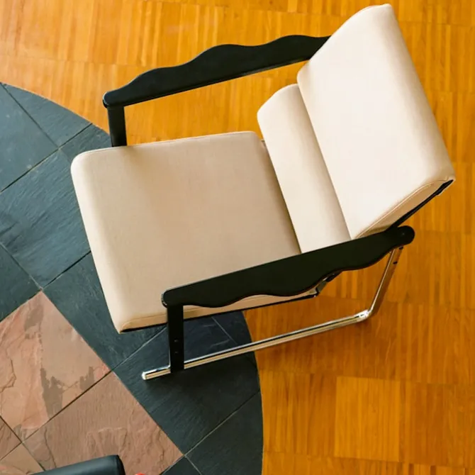 Experiment Lounge Chair 502 Black