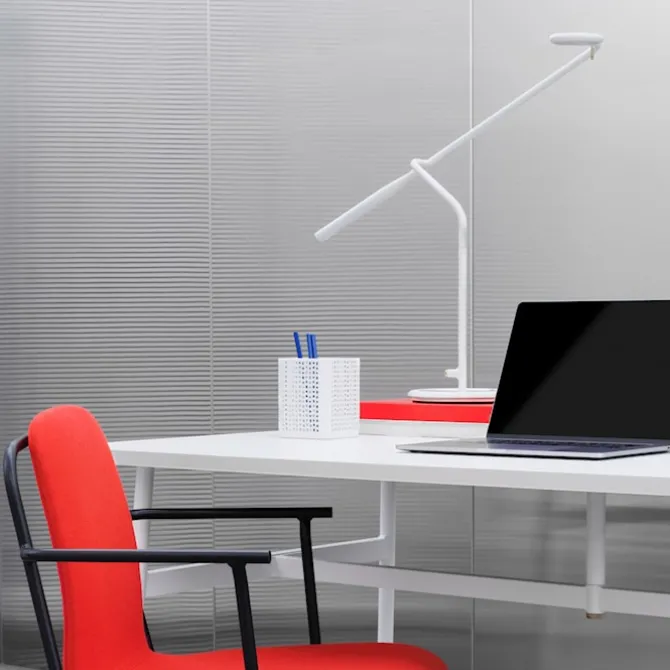 Flow Table Lamp