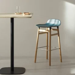 Form Barstool 65 cm Oak