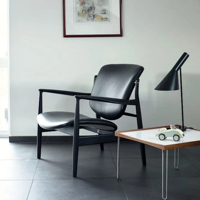 France stol Dark oiled oak