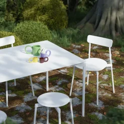 Fromme A Rectangular Table