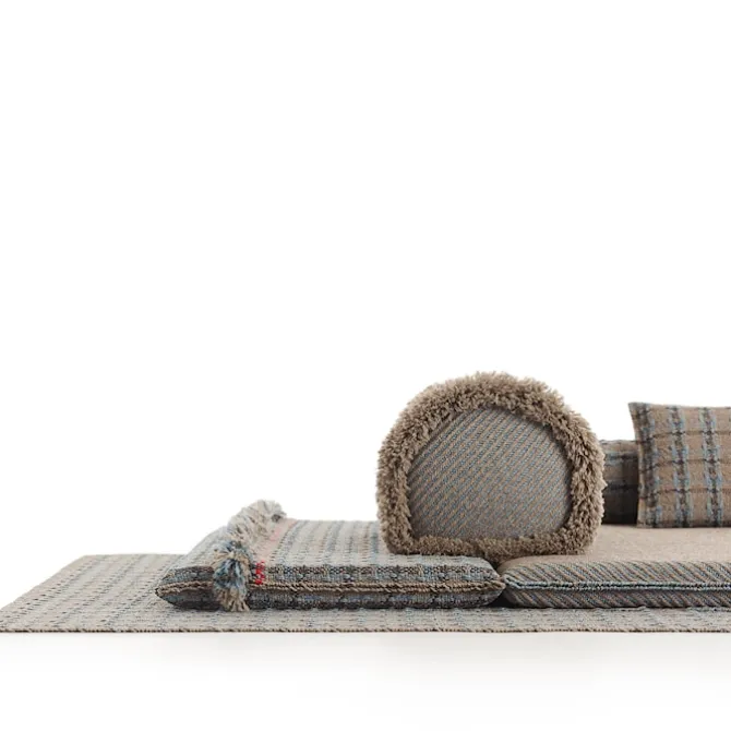 Garden Layers Rug - Checks Blue