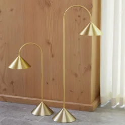 Grasp Bærbar Lampe 72 cm