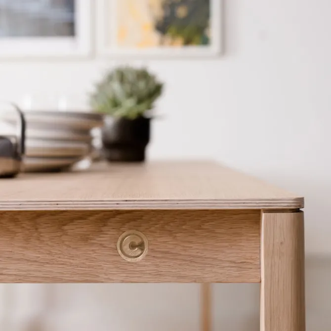 Halikko Dining Table